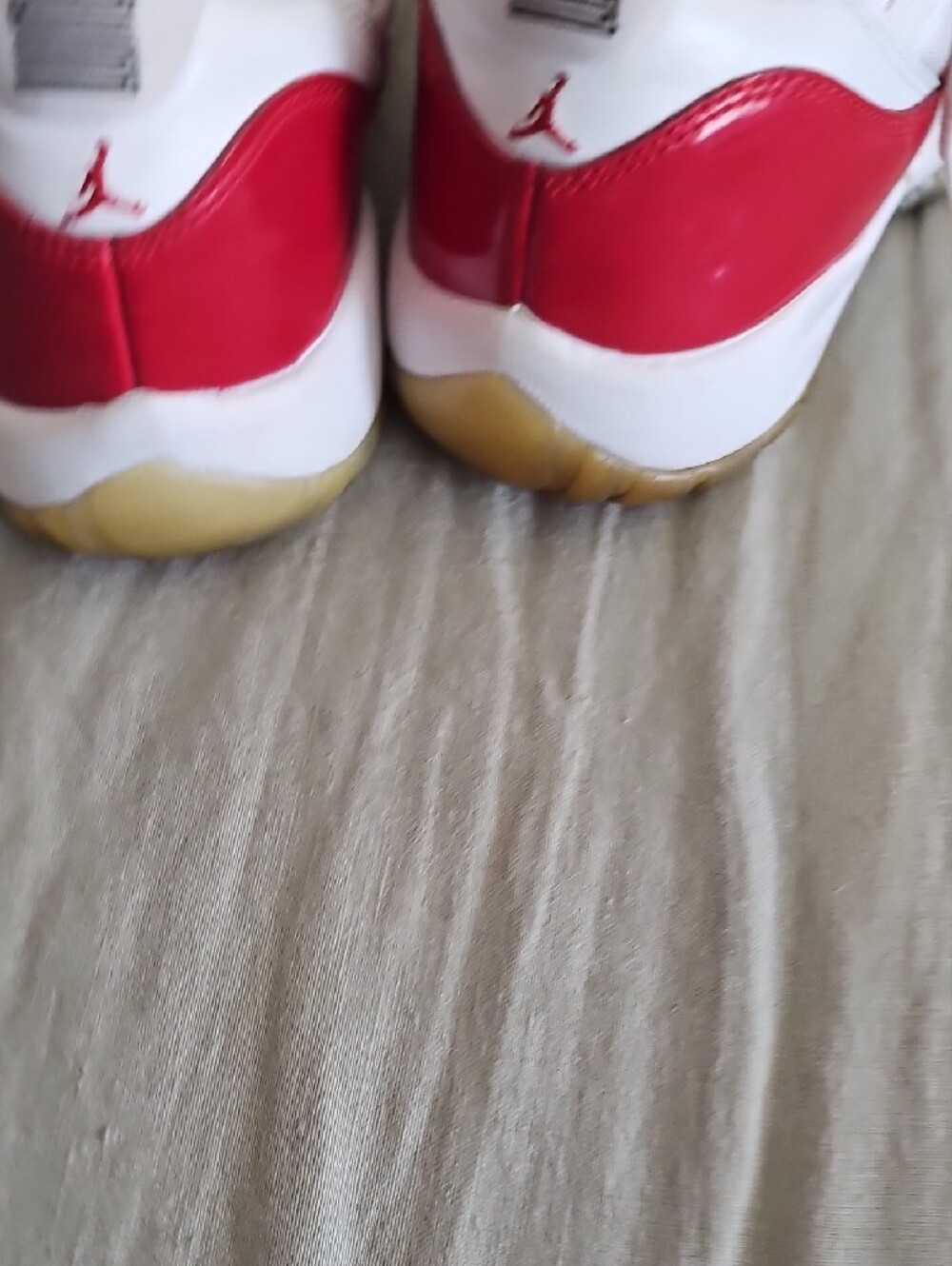 Nike Retro Air Jordan Cherry And White - Picture 15 of 16
